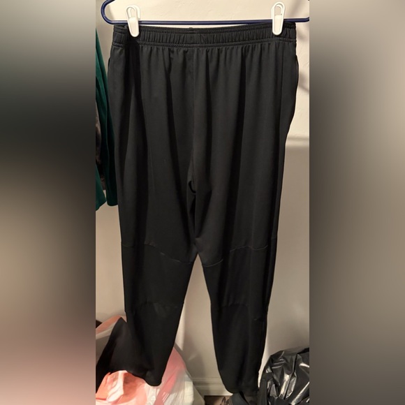 Nike Black joggers - Picture 2 of 3